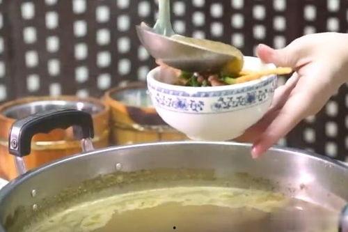 油茶大爷吃瓜,一场别开生面的乡村生活